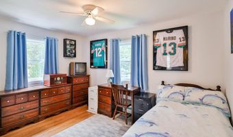 2487 S 6TH St, Allentown, PA 18103