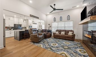 1110 Whistler St, Bentonville, AR 72713