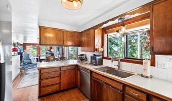 1245 LINNWOOD Dr, Albany, OR 97322