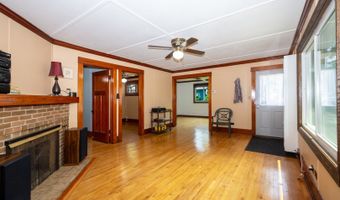 40276 N Shady Ln, Antioch, IL 60002