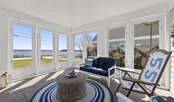 110 Sea View Ave, North Kingstown, RI 02852