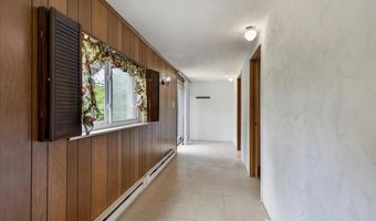 7 Springlake Ct, Ballwin, MO 63011