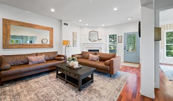 16 Blueberry Hill Rd, Bridgewater, CT 06752