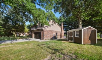 17 Pine Grove Dr, Batesville, IN 47006