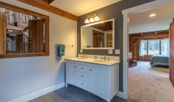 29 Dashney Rd, Burke, VT 05832