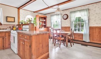 335 Eagle Peak Rd, Burrillville, RI 02859