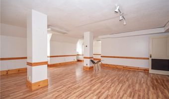 82 COURT Sq, Alexander City, AL 35010