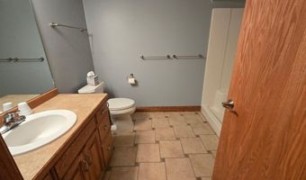 1405 26th St SW, Austin, MN 55912