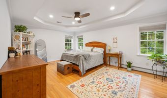 106 Stonecroft Ln, Coventry, CT 06238