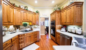 603 Newton Dr, Adel, GA 31620