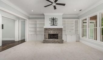 124 Westchester Dr, Macon, GA 31210