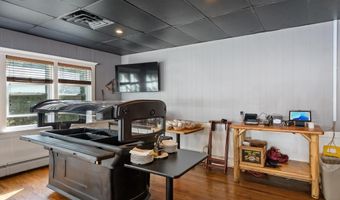 7515 S U.S. 31 Hwy, Alanson, MI 49706