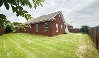 104 Canterbury Cir, Arab, AL 35016
