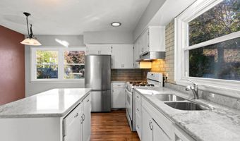 430 E GLENDALE Ave, Appleton, WI 54911