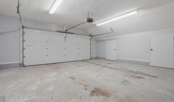 2206 Ashford Dr, Albany, GA 31721