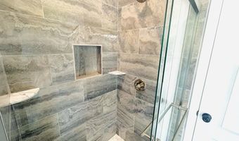 173 Indian Creek Cir, Adel, GA 31620