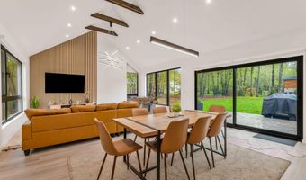 72 Keats Ln, Albrightsville, PA 18210