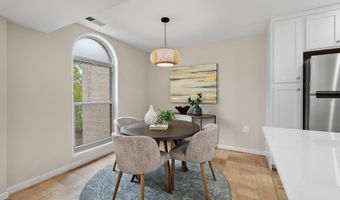 3 CANTERBURY Sq 402, Alexandria, VA 22304