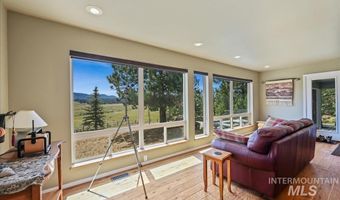 111 Ranch Cir, Cascade, ID 83611