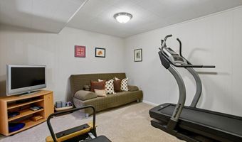 8308 LILLY STONE Dr, Bethesda, MD 20817