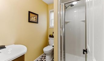 128 READING Ave, Barrington, NJ 08007