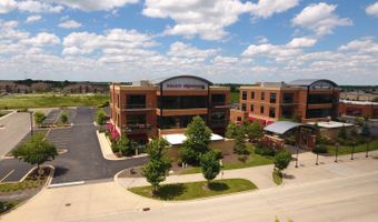 2390 Esplanade Dr 206, Algonquin, IL 60102
