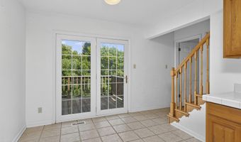 19025 Essex Dr, Abingdon, VA 24211