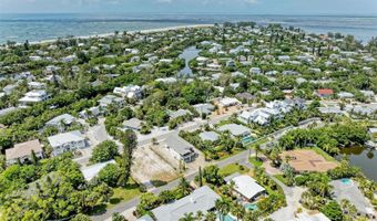 136 CRESCENT Dr, Anna Maria, FL 34216