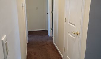 15-17 Beckerle St, Danbury, CT 06811