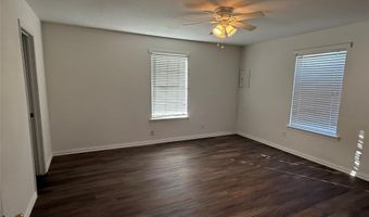 205 S Parkway Dr, Alvarado, TX 76009