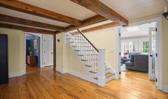 175 Cat Rock Rd, Cos Cob, CT 06807