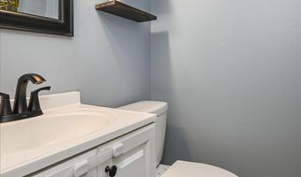 559 CABOT Dr, Hockessin, DE 19707