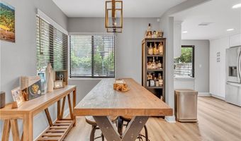 29729 Strawberry Hill Dr, Agoura Hills, CA 91301