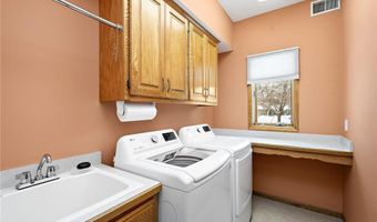 129 141st Ln NW, Andover, MN 55304