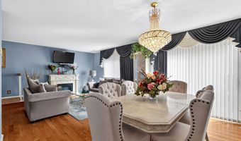 905 Madaline Dr 905, Avenel, NJ 07001
