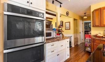 114 Garden Cir, Auburn, ME 04210