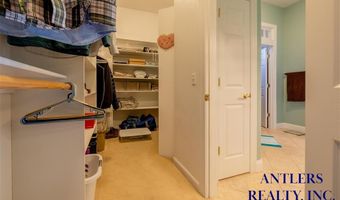 813 35th St, Cody, WY 82414
