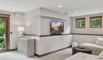 8312 140th Street Ct, Apple Valley, MN 55124