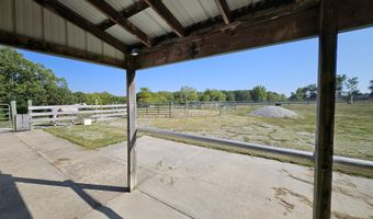 16427 Farm Road 2007, Aurora, MO 65605