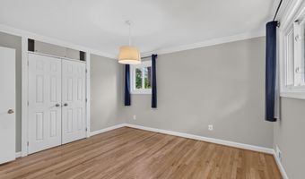 10228 HATHERLEIGH Dr, Bethesda, MD 20814