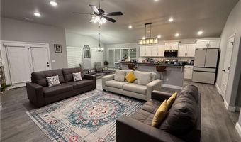 941 Sundance Ln, Bentonville, AR 72712