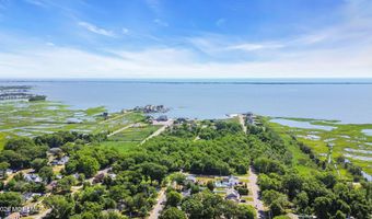 504 Holly Blvd, Bayville, NJ 08721