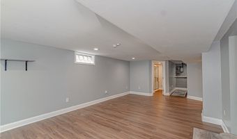 360 Baldwin Rd, Akron, OH 44312