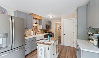 2007 Nolt Dr, Akron, OH 44312
