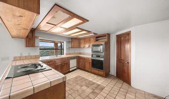 879 Stewart Canyon Rd, Fallbrook, CA 92028