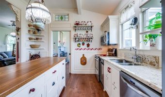 174 County Road 2690, Alvord, TX 76225