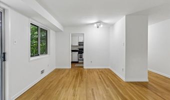 10518 WEYMOUTH St 102, Bethesda, MD 20814