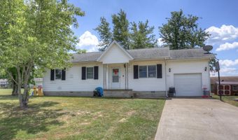 637 W 30th St, Baxter Springs, KS 66713