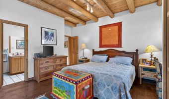 11 Los Altos, Arroyo Seco, NM 87514