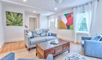 82 Thimble Island Rd, Branford, CT 06405